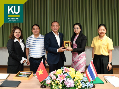 KU welcomed representatives from Thuyloi University (TLU), Vietnam